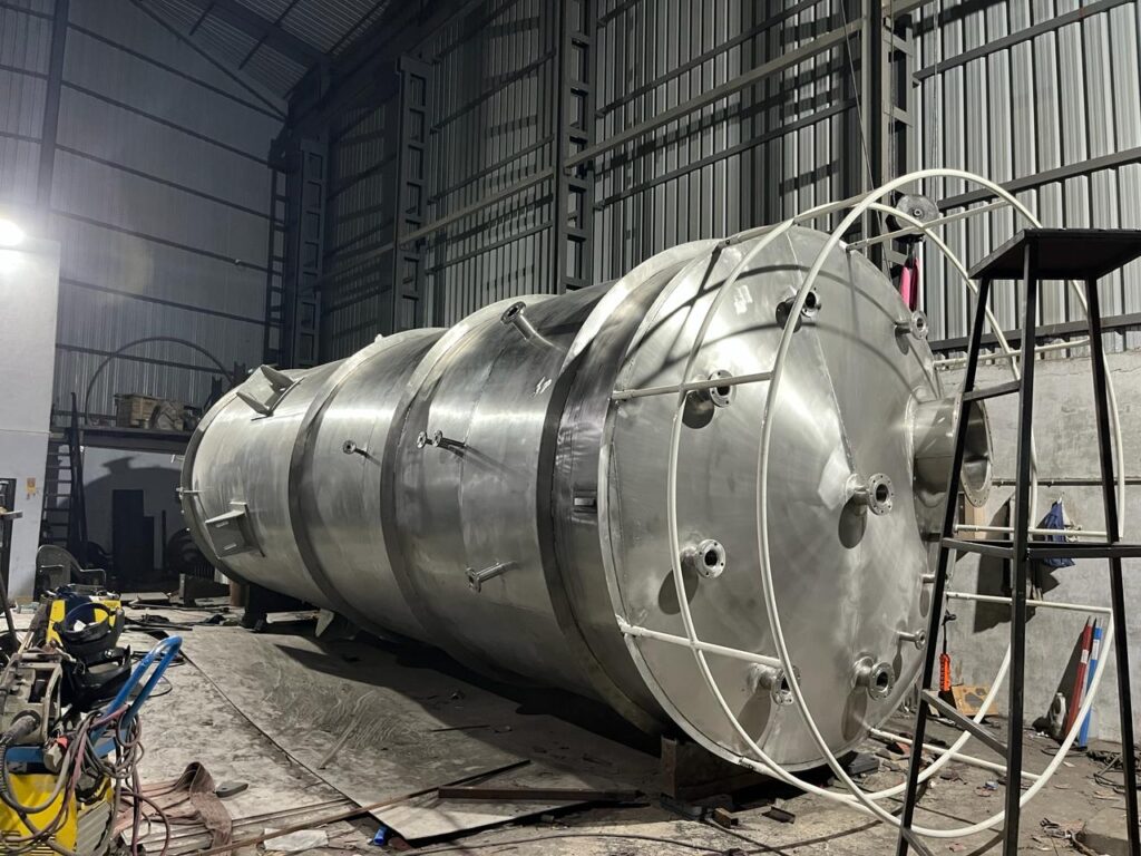 Edible Oil Storage Tank